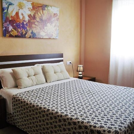 Amplio Piso 8 Mts Mezquita - Wifi - A/C - Parking Кордоба Екстериор снимка