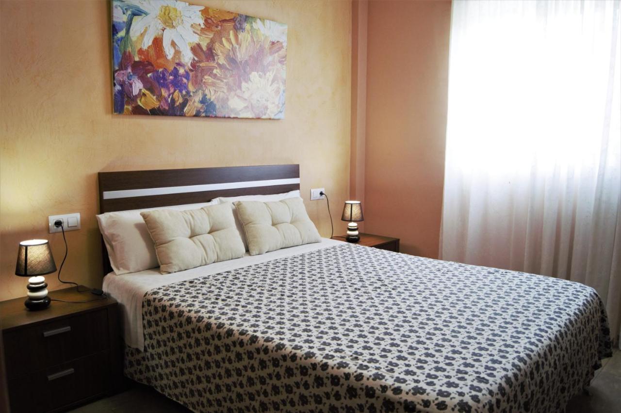 Amplio Piso 8 Mts Mezquita - Wifi - A/C - Parking Кордоба Екстериор снимка